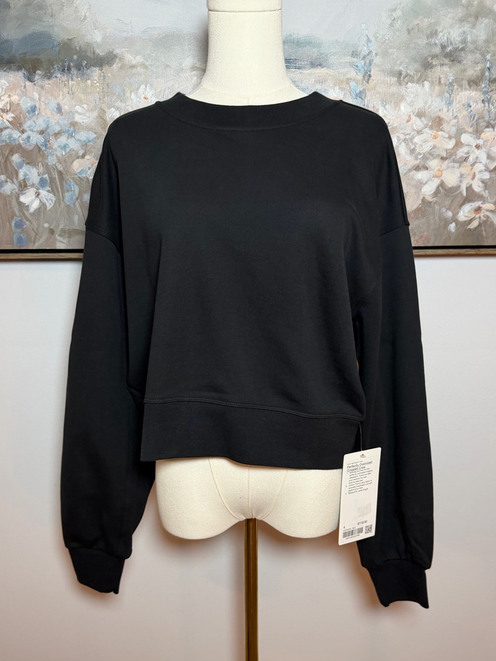 Lululemon Perfectly Oversized Cropped Crew in Black Size 4 NWT